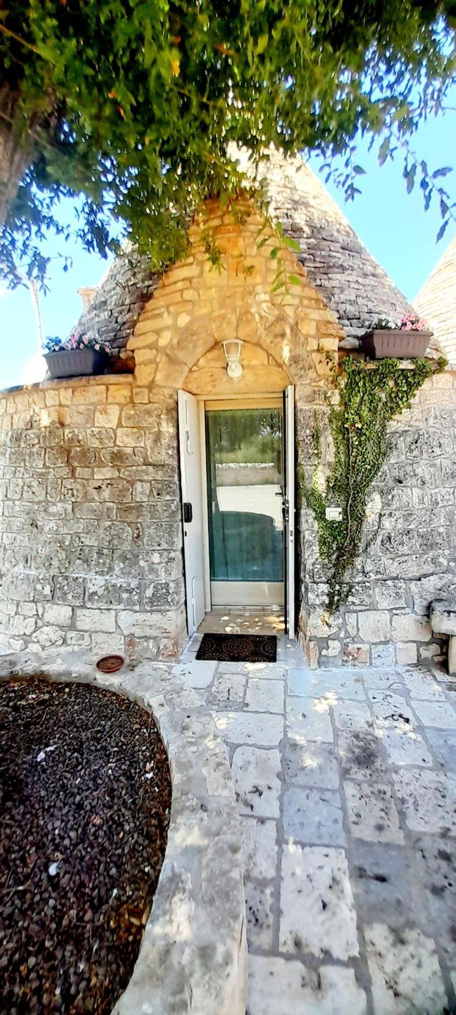 Trullo Roverella Локоротондо Экстерьер фото